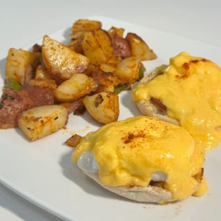 EGGS BENEDICT