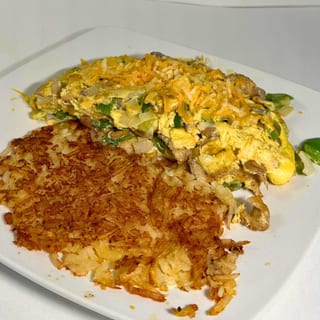 CHICKEN FAJITA OMELET