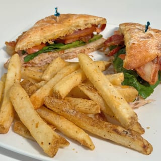 ROASTED TURKEY CLUB
