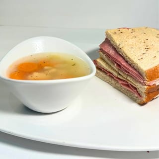 SOUP & SMALL SALAD COMBO