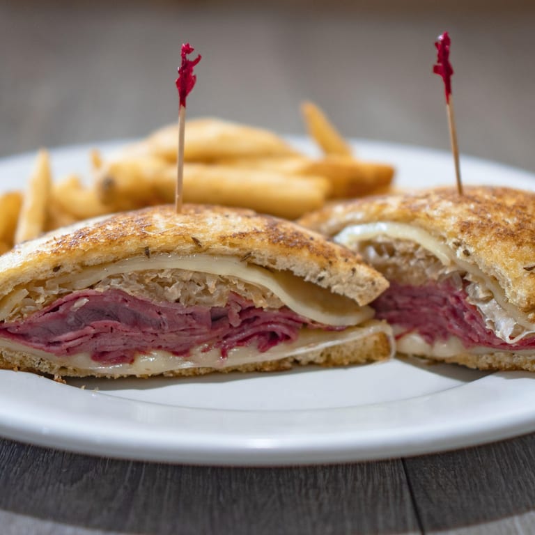 Reuben Sandwich Delight